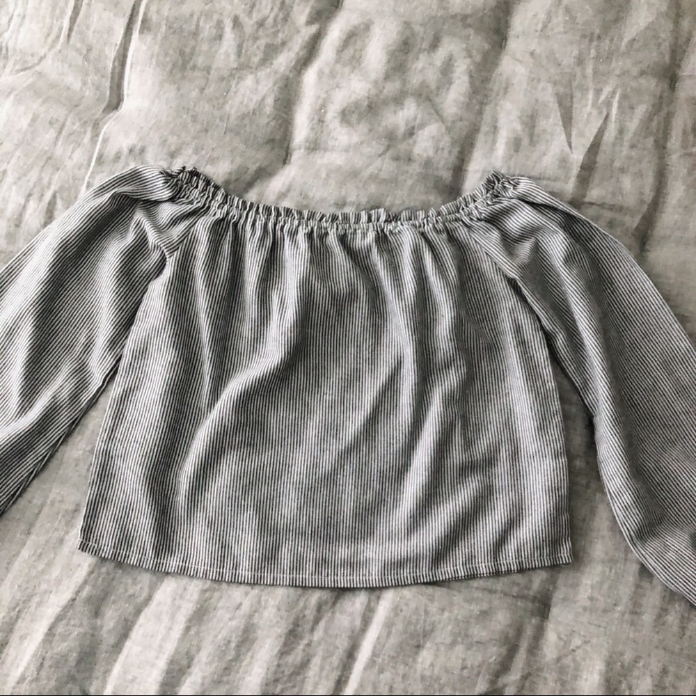 Brandy Melville Gray stripe off-the-shoulder top - Picture 2 of 4